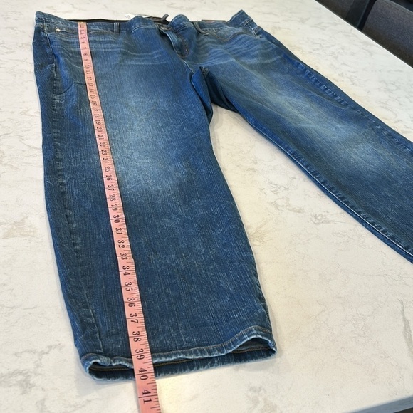 Torrid Bombshell Straight Jeans Bel Air Premium Straight 28 Short - Picture 8 of 16